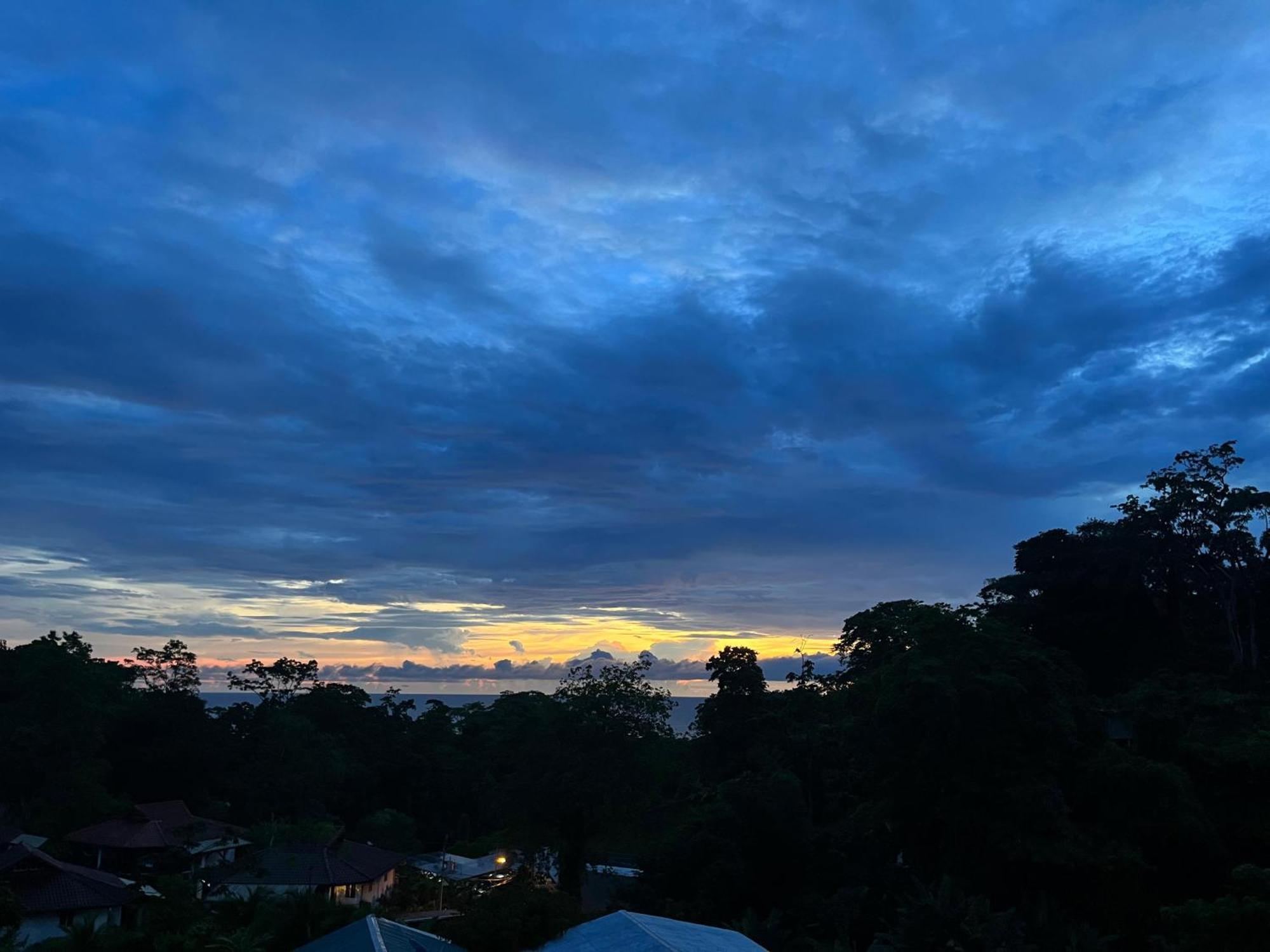 Ocean'S Breeze Apartment And Rooms Puerto Viejo de Talamanca エクステリア 写真