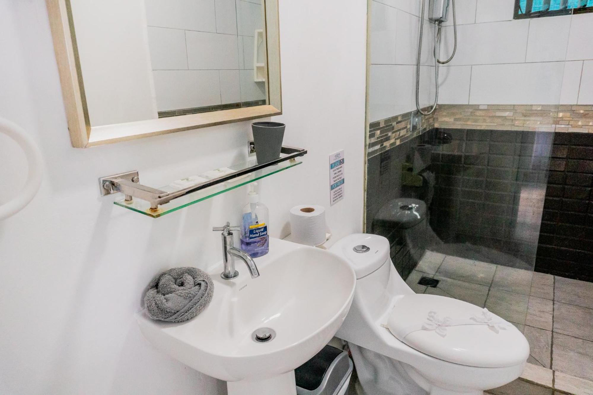 Ocean'S Breeze Apartment And Rooms Puerto Viejo de Talamanca エクステリア 写真