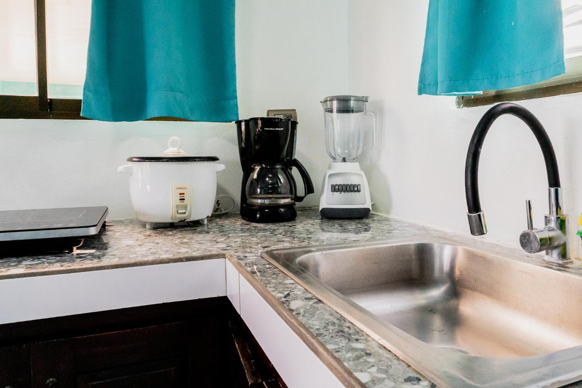 Ocean'S Breeze Apartment And Rooms Puerto Viejo de Talamanca エクステリア 写真