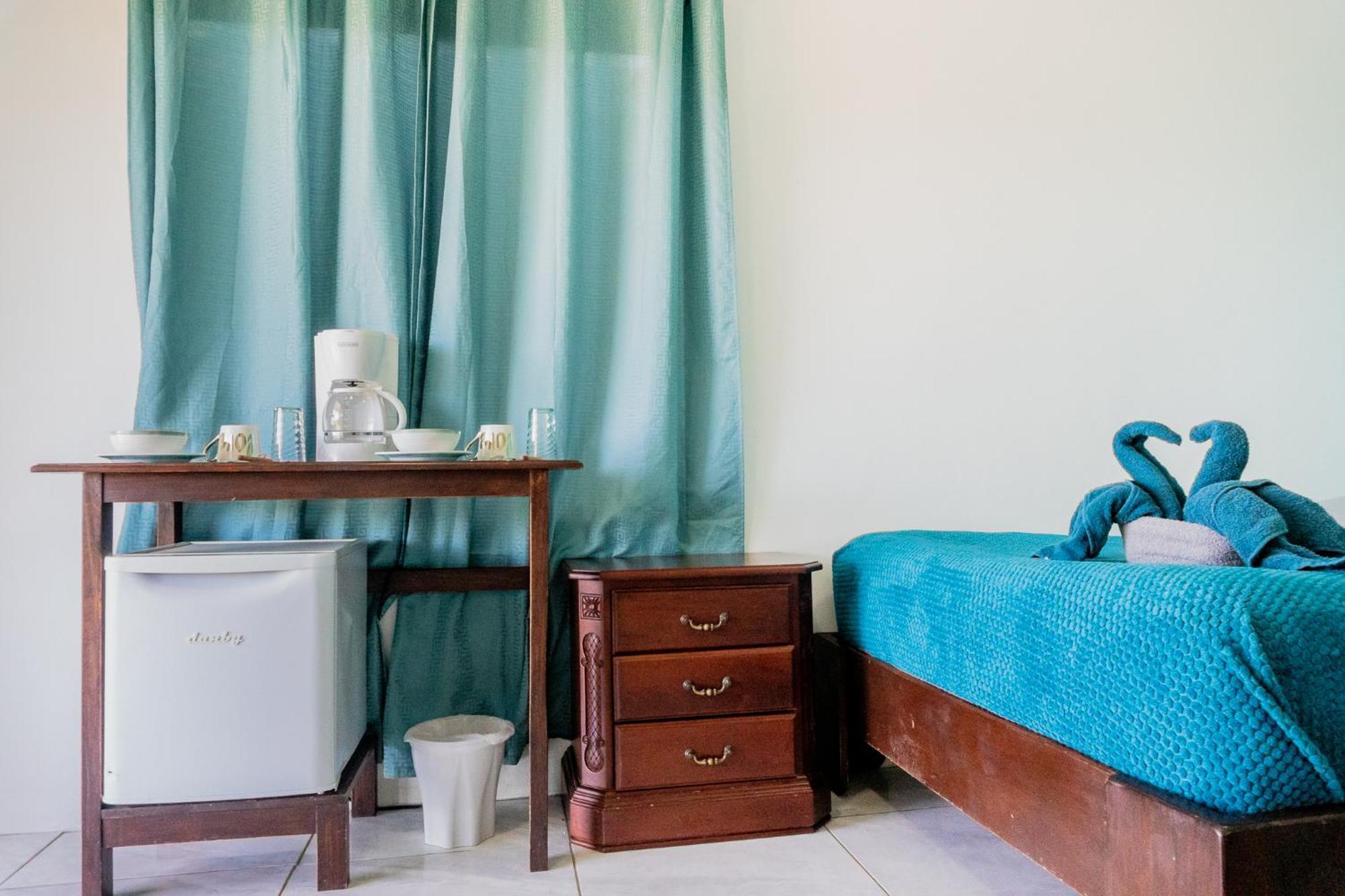 Ocean'S Breeze Apartment And Rooms Puerto Viejo de Talamanca エクステリア 写真