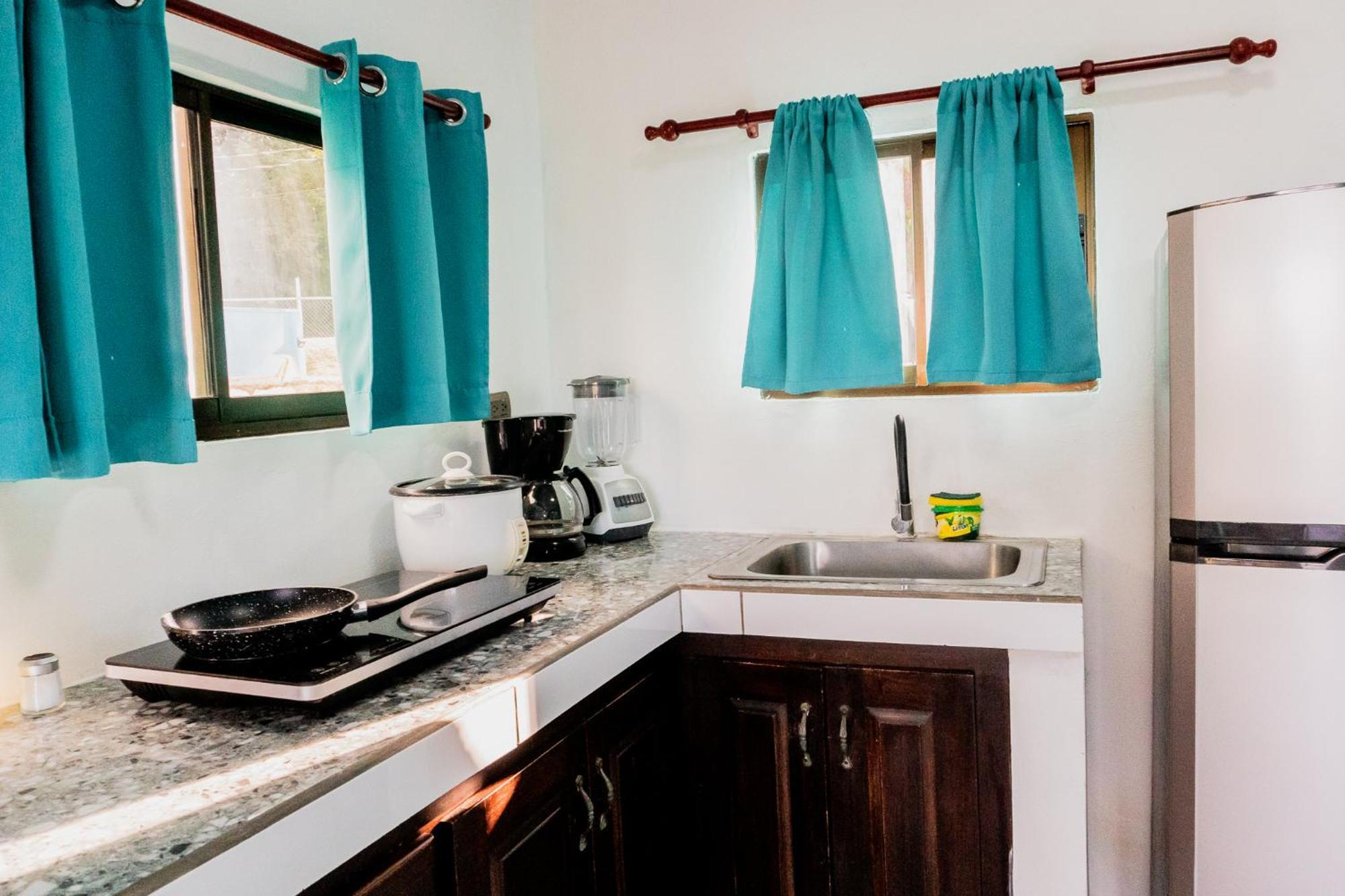 Ocean'S Breeze Apartment And Rooms Puerto Viejo de Talamanca エクステリア 写真