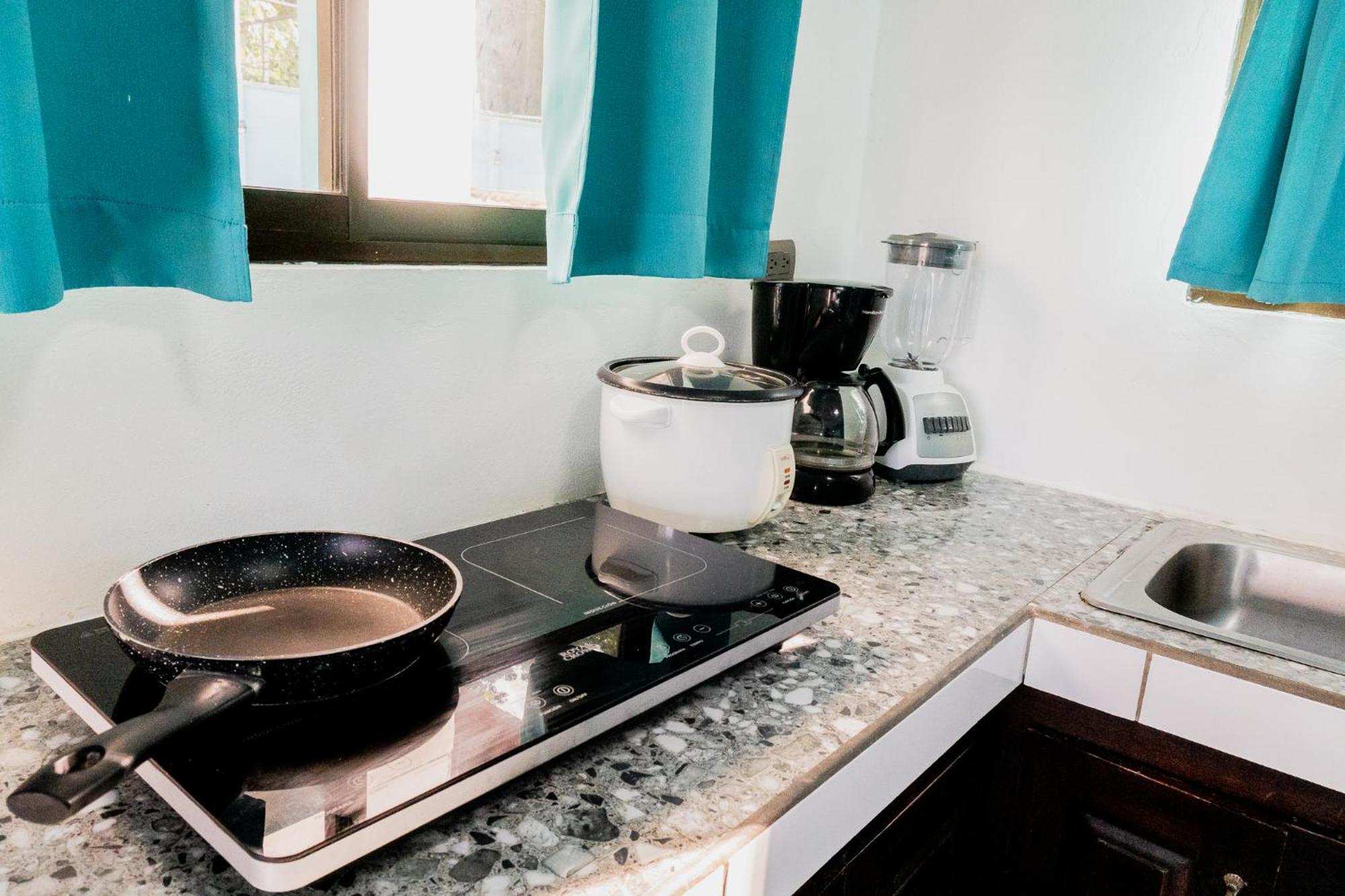 Ocean'S Breeze Apartment And Rooms Puerto Viejo de Talamanca エクステリア 写真